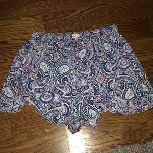 Comfy hollister shorts